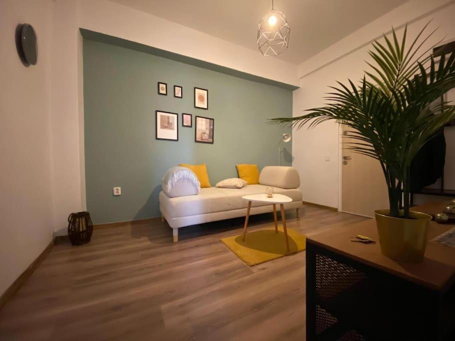 Kara'S Apartment Bucarest Exterior foto